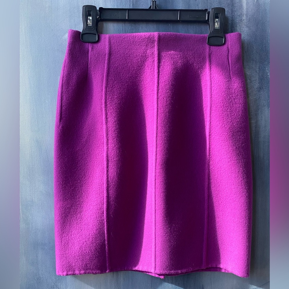 RARE Salvatore Ferragamo Fuchsia Virgin Wool Skirt Suit – Made in Italy Size 40 - Picture 5 of 16